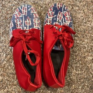 Blue and red pattern shoes